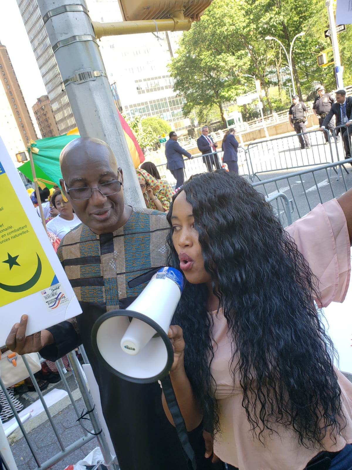 Mauritanie Des Expatri S Manifestent Devant Le Si Ge De L Onu New York