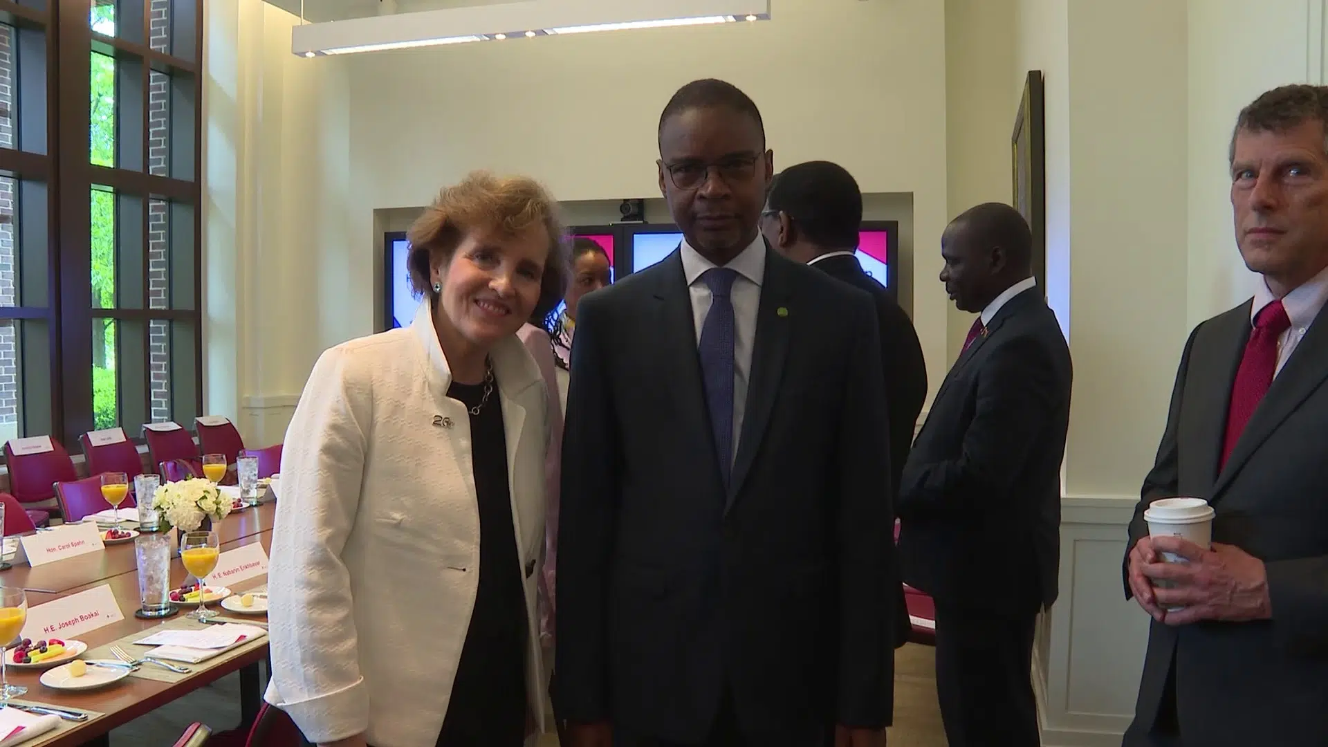 Le Premier ministre prend part à louverture dune conférence sur le