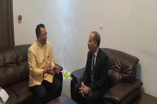 Photo de Le ministre de l’Enseignement  reçoit l’ambassadeur thaïlandais