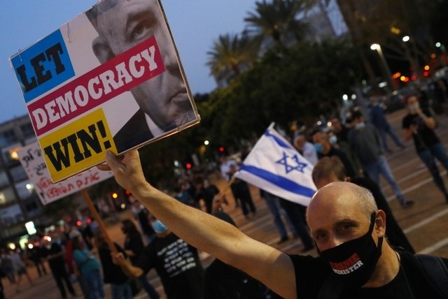 Photo de Pour «la démocratie», les Israéliens dans la rue