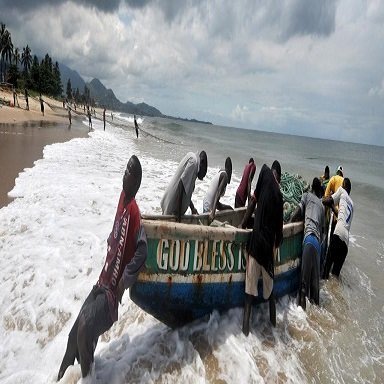 Photo de Coronavirus : en Sierra Leone, une interdiction de pêche provoque une émeute au port de Tombo