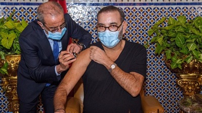 Photo de Le Roi du Maroc lance la campagne de vaccination contre la COVID-19