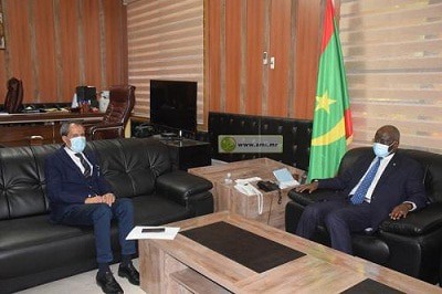 Photo de Le ministre de l’Intérieur s’entretient avec l’ambassadeur du Maroc