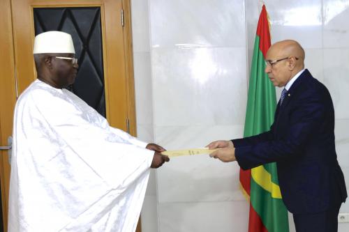 Photo de Le Président reçoit les lettres de créance Amb. du Bissau-Guinée