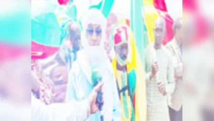 Photo de Soutien à la Transition : un marcheur venant de la Mauritanie accueilli par le ministre