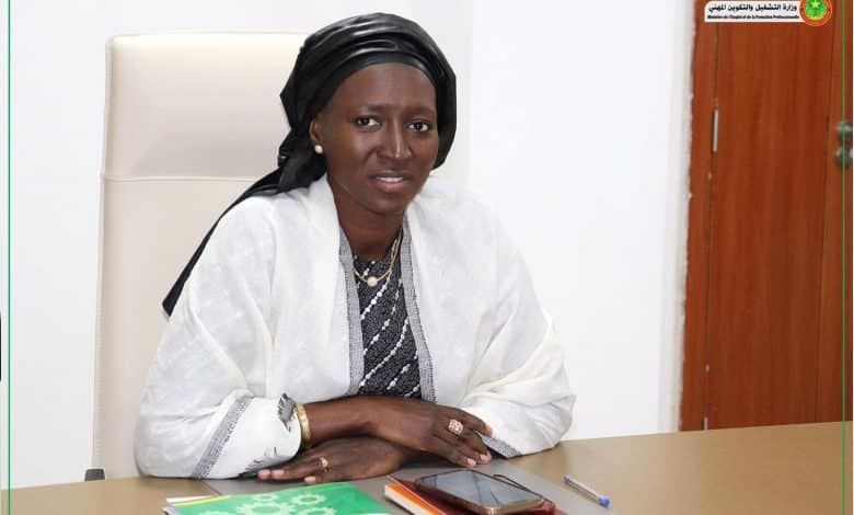 La ministre de l’Emploi et de la formation professionnelle, Mme Lalya Kamara