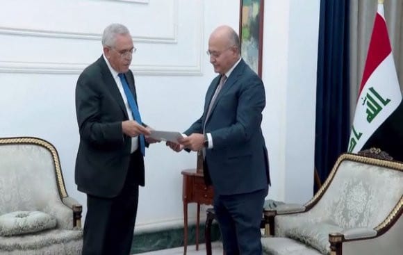 Photo de Le Président Tebboune invite le Président irakien à participer au Sommet arabe prévu à Alger