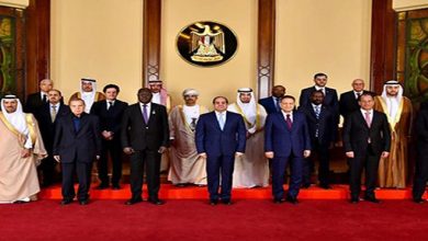 Photo de Le président de la République d’Égypte reçoit le ministre de la culture et ses homologues arabes