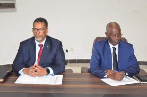 Le Premier ministre préside une réunion avec les nouveaux ministres.4