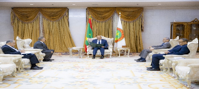 Le Président de la République reçoit un message écrit de son homologue algérien
