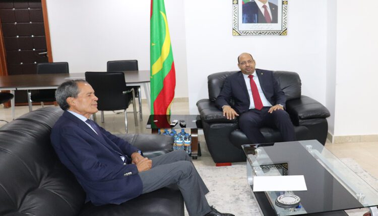 Le ministre de l’Elevage reçoit l’ambassadeur du Maroc.