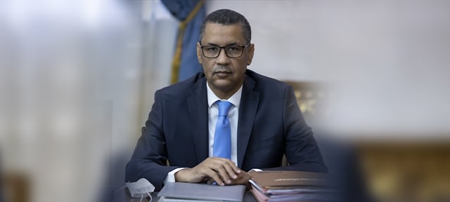 Photo de Le ministre de l’Enseignement supérieur regagne Nouakchott en provenance du Caire