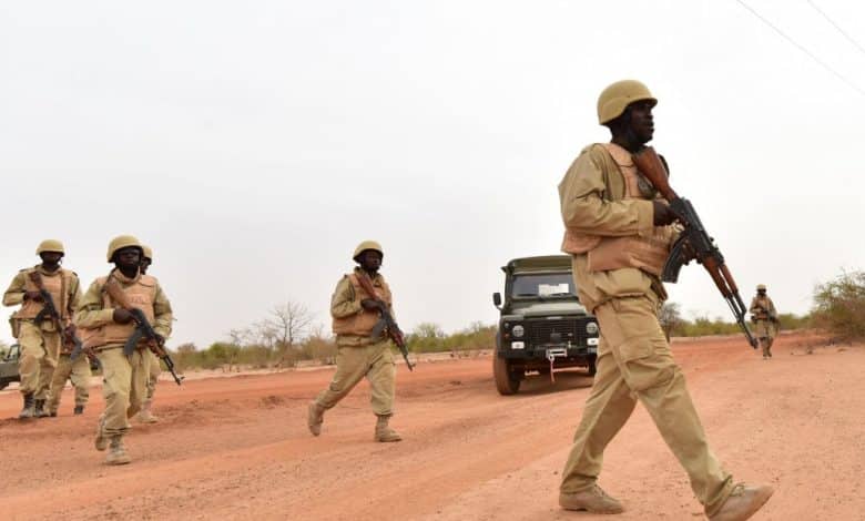 Photo de Paris n’écarte pas un départ de ses forces spéciales du Burkina Faso
