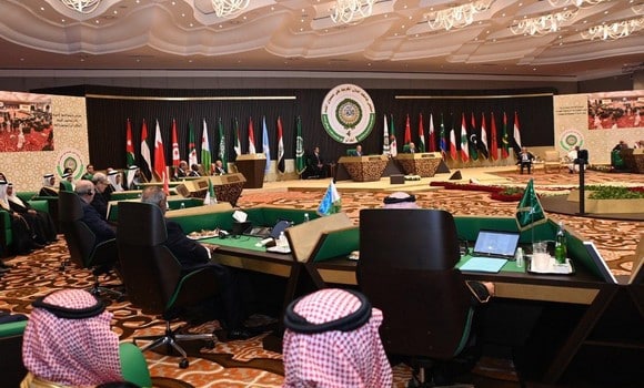 Sommet arabe d'Alger: poursuite des travaux en séance plénière