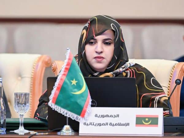 Le ministre de l'action sociale passe en revue la situation des femmes mauritaniennes.