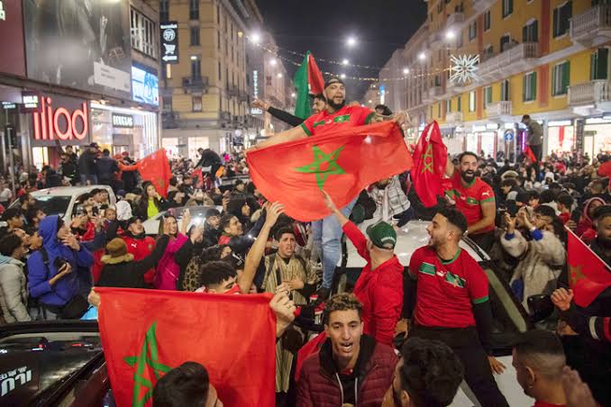Photo de Coupe du Monde: des marches nocturnes pour égayer la qualification du Maroc