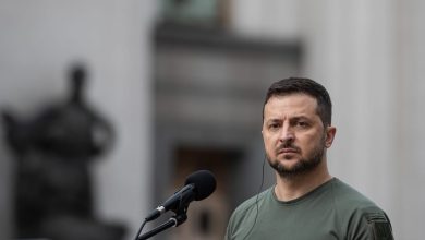 Zelenskyy dénonce le plafond des prix de l’UE sur le pétrole russe comme « faible » – POLITICO 7 Photo de Zelenskyy dénonce le plafond des prix de l’UE sur le pétrole russe comme « faible » – POLITICO