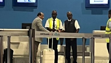 Photo de L’ex président Aziz empêché de quitter le pays et confiscation de son passeport | senalioune.com