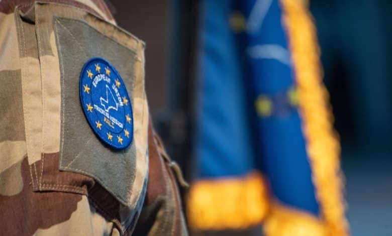 L'UE prolonge sa mission au Mali