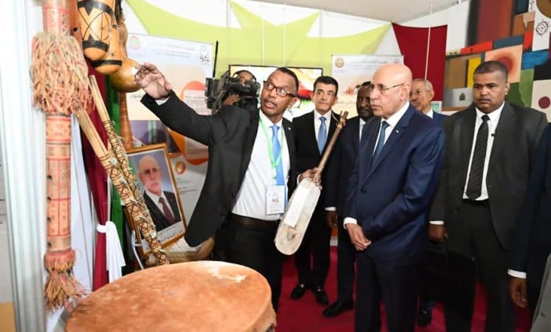 Le Président de la République visite les expositions de Nouakchott