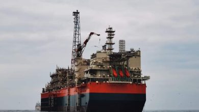 Photo de La plateforme FPSO du projet Grand Tortue Ahmeyim met le cap sur le site du projet avec succès