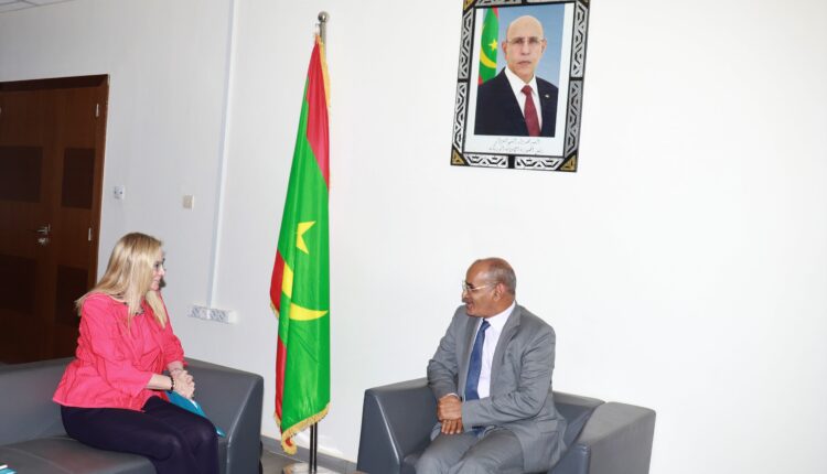 Le ministre de l’Équipement et des Transports reçoit l’ambassadeur américain