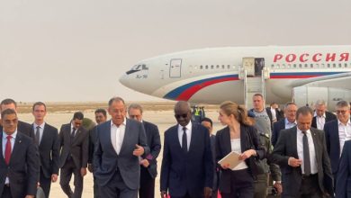 Photo de Le chef de la diplomatie russe arrive à Nouakchott