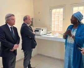 Visite du Centre National de Transfusion Sanguine soutenu par Expertise FRANCE 1 Photo de Visite du Centre National de Transfusion Sanguine soutenu par Expertise FRANCE