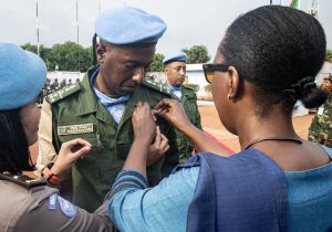 Des casques bleus mauritaniens reçoivent la médaille de l’ONU