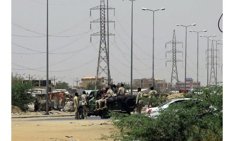 Combats à Khartoum sur fond de rivalité entre généraux