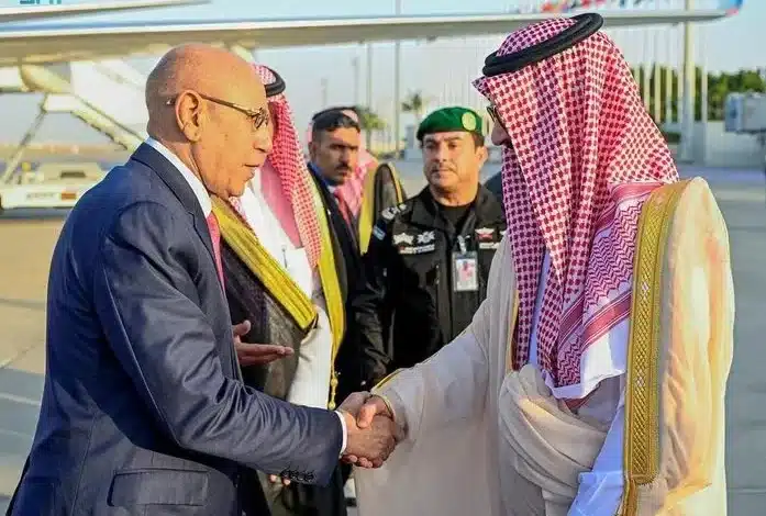 Le président de la République arrive à Djeddah pour participer au sommet arabe