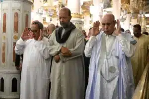 Le président de la République visite la mosquée du Prophète.