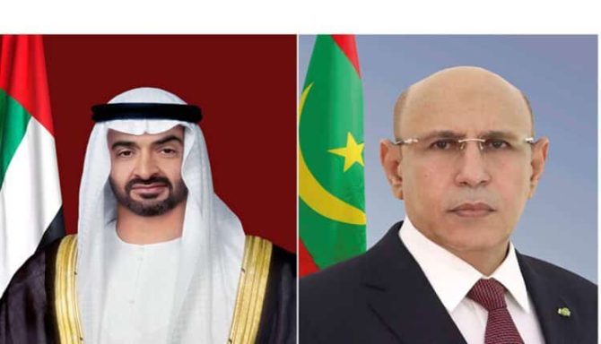 Le président de la République s'entretient au téléphone avec le président des Émirats arabes unis