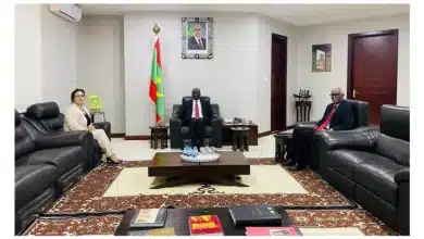 Photo de Le ministre des Affaires étrangères reçoit l’ambassadrice d’Espagne