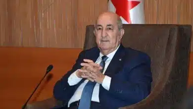 Photo de Le président de la République présente ses condoléances suite au décès de Sidi Abdelmoutaleb Tidjani