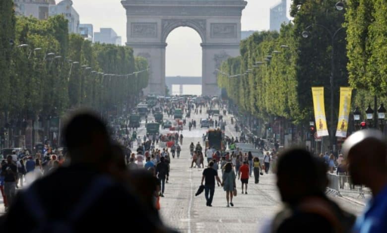 Borne promet des "moyens massifs" pour "protéger les Français" le 14 juillet