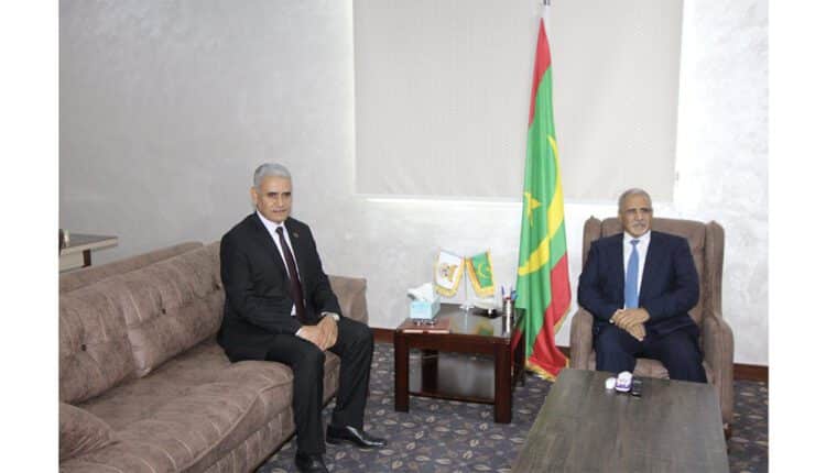 Photo de Le président de l’Assemblée nationale reçoit l’ambassadeur de Libye à Nouakchott