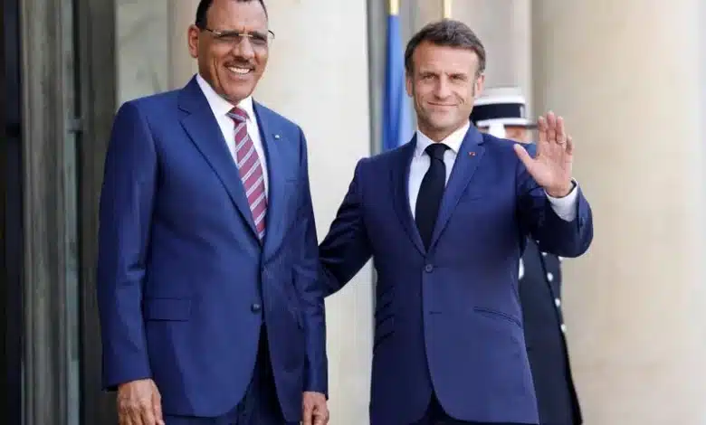 Niger : l'ambassadeur de France est « pris en otage » à cause de Macron