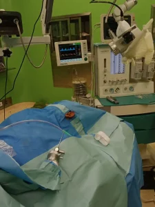 Hôpital de l'Amitié: l'équipe ORL réalise une première chirurgie endoscopique