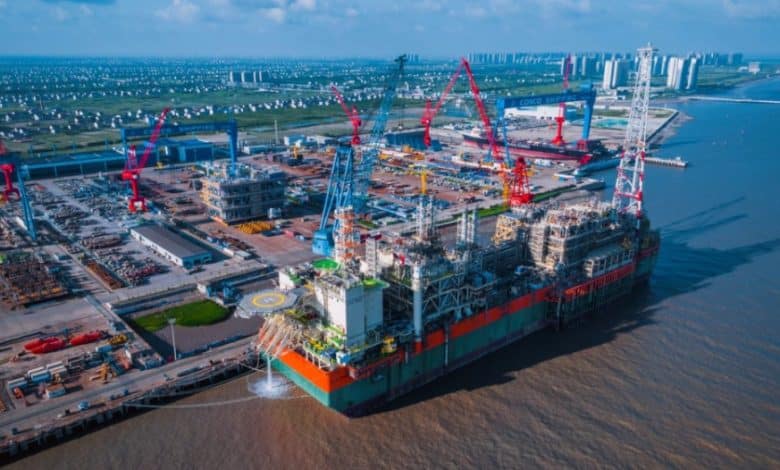Kosmos: Tortue FLNG and FPSO to arrive on location in Q4