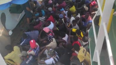Photo de Mauritanie : 20 policiers espagnols coincés avec 170 migrants sur un bateau au large de l’Afrique