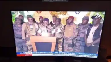 Photo de L’armée gabonaise affirme avoir pris le pouvoir après les élections…