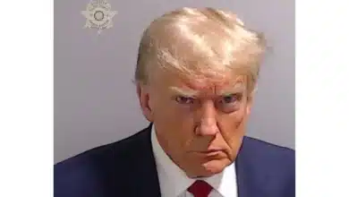 Photo de Donald Trump : le « mugshot » qui stupéfie l’Amérique
