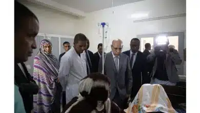 Photo de Le Président de la République effectue des visites dans des établissements de santé