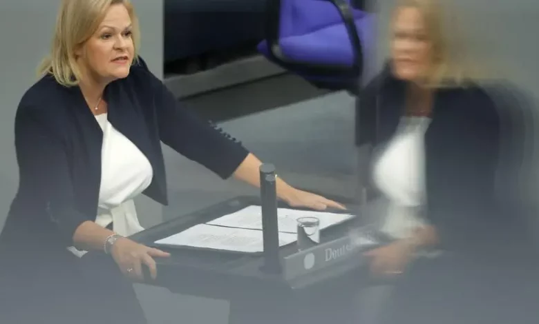 L’Allemagne se crispe sur la question migratoire et en fait profiter l’extrême droite