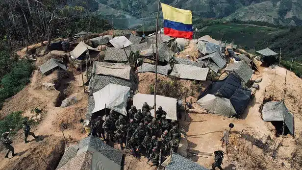 Le gouvernement colombien et la dissidence des FARC s'entendent sur un cessez-le-feu