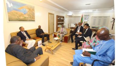 Photo de Le ministre des Pêches s’entretient avec le représentant résident du PNUD