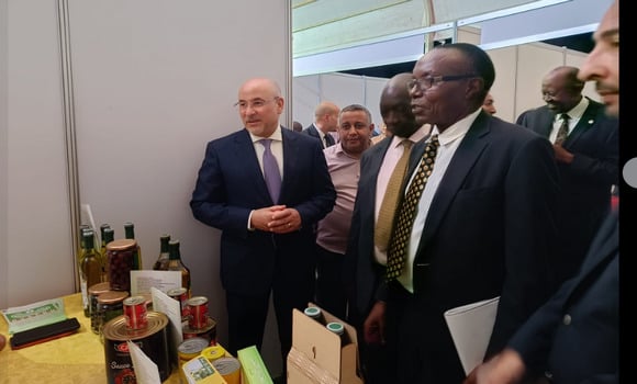 Commerce : Zitouni préside l'ouverture de la foire des produits algériens à Kampala