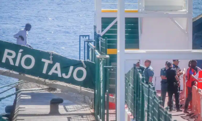 Plus de 1 400 migrants africains atteignent les îles Canaries