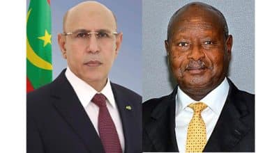 Photo de Le Président de la République félicite son homologue ougandais